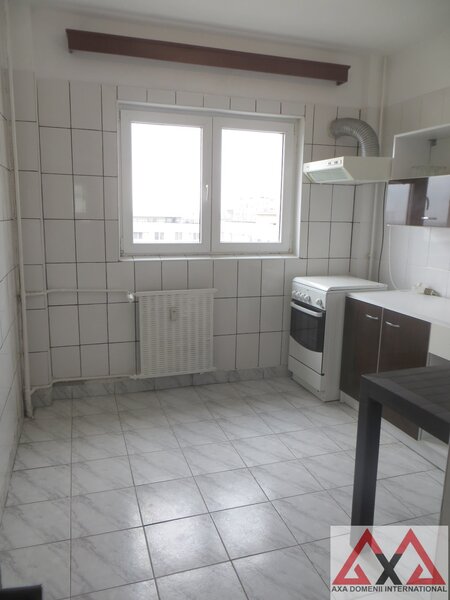 Dristor, 5 minute metrou, decomandat, 2 bai