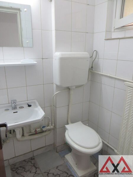 Dristor, 5 minute metrou, decomandat, 2 bai